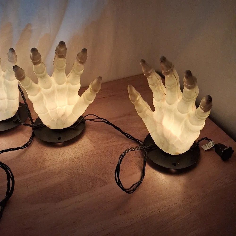 Halloween Blow Mold Skeleton Hands String Light Life Spooky Decor Indoor/Outdoor